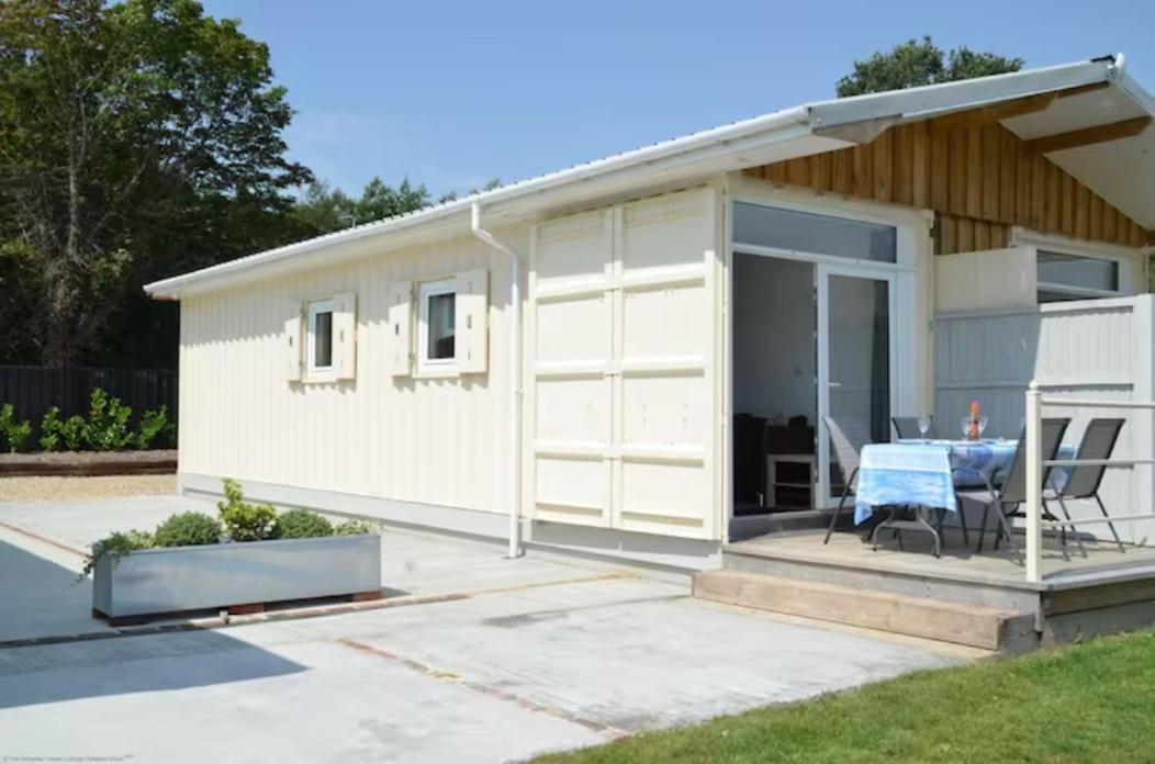 Lake Lodges Chichester Exterior foto